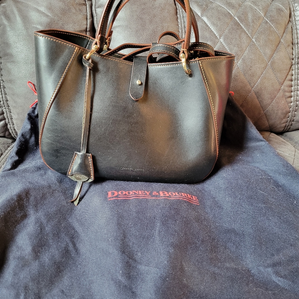Small Camilla crossbody bag.